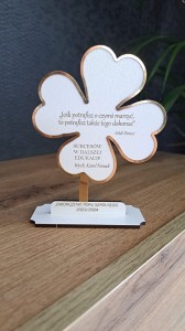 Statuetka Koniczynka z CYTATEM i Dedykacją (2).jpg
